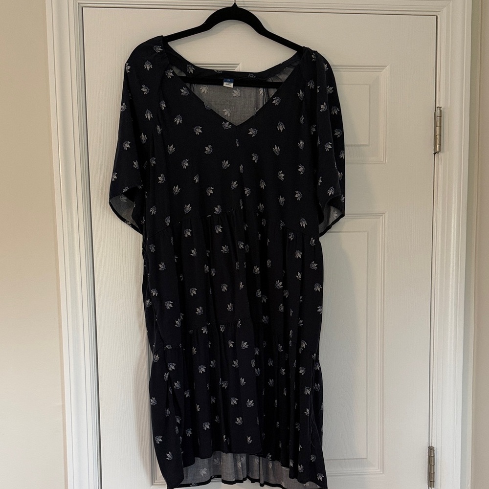 Old Navy Navy and White Floral Dress